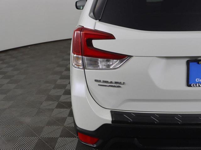 Photo of 2019 Crystal White Pearl Subaru Forester