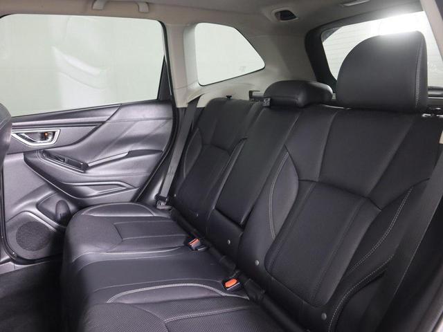 Photo of 2019 Crystal White Pearl Subaru Forester