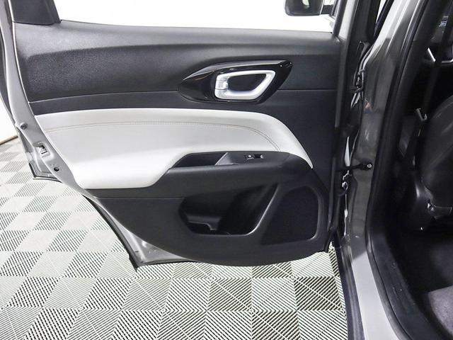 Photo of 2023 Sting-Gray Clearcoat Jeep Compass