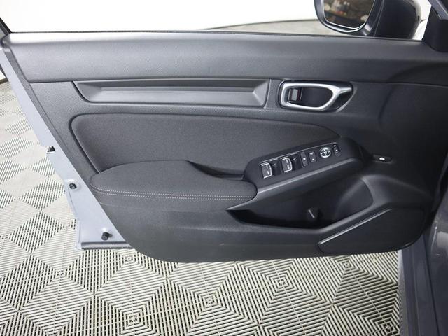 Photo of 2026 Urban Gray Pearl Honda Civic