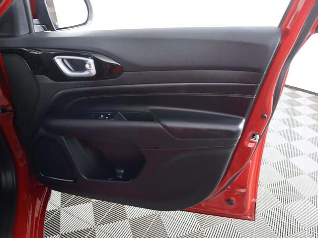 Photo of 2023 Redline Pearlcoat Jeep Compass