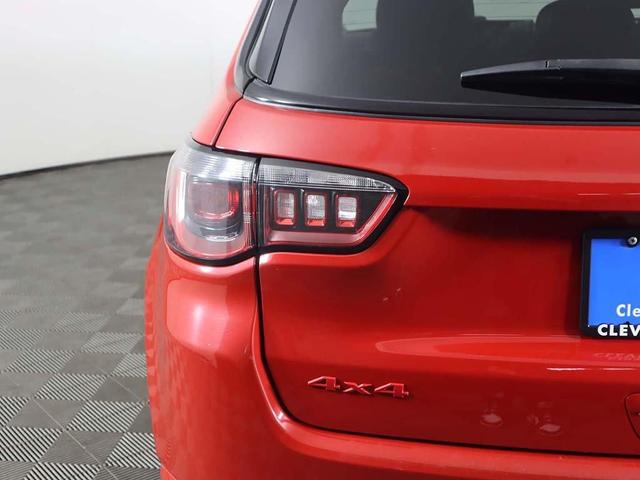 Photo of 2023 Redline Pearlcoat Jeep Compass