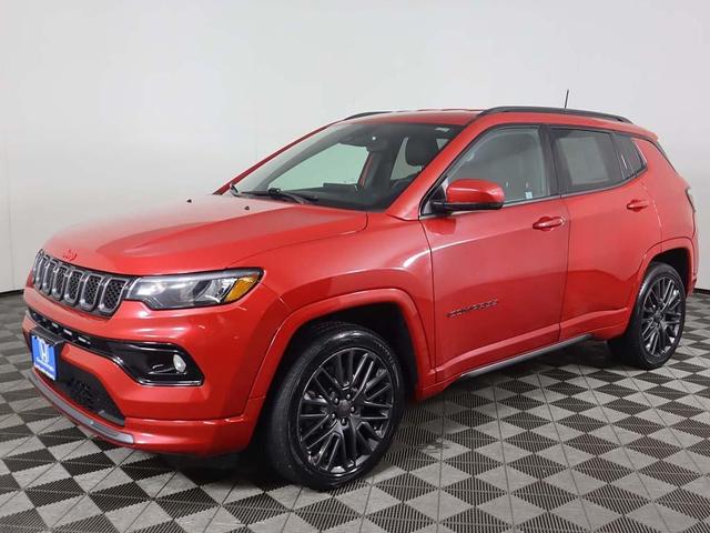Photo of 2023 Redline Pearlcoat Jeep Compass