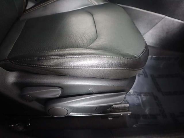 Photo of 2023 Redline Pearlcoat Jeep Compass