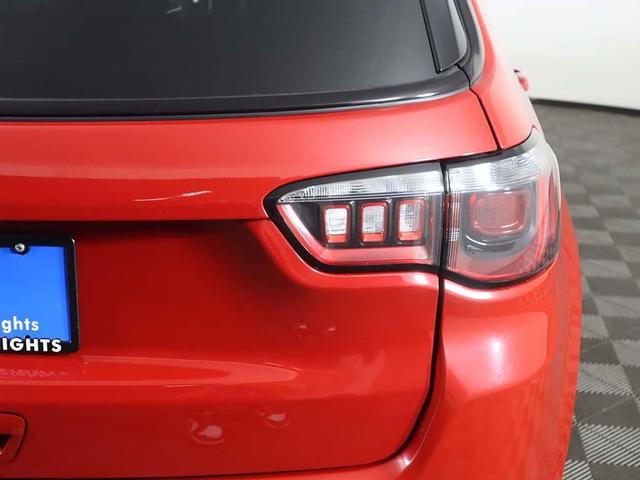 Photo of 2023 Redline Pearlcoat Jeep Compass