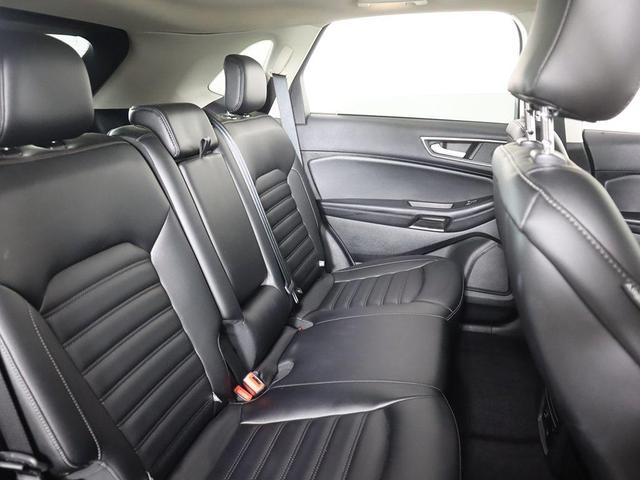 Photo of 2022 Iconic Silver Metallic Ford Edge