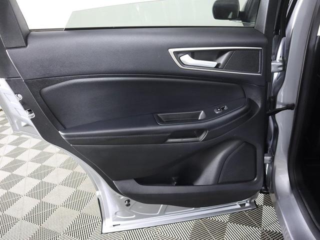 Photo of 2022 Iconic Silver Metallic Ford Edge