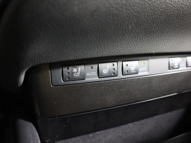 Photo of 2023 Ultra White Lexus ES 250