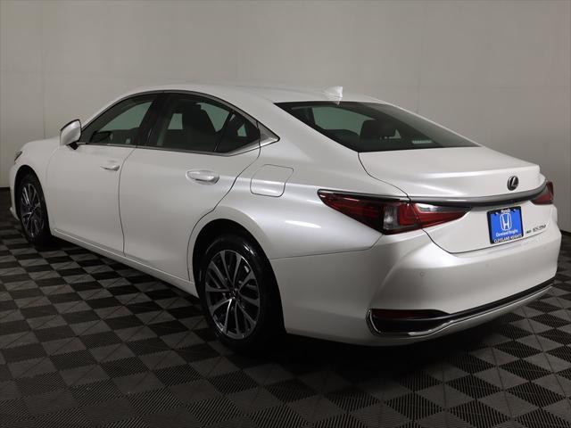 Photo of 2023 Ultra White Lexus ES 250