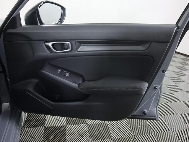 Photo of 2026 Urban Gray Pearl Honda Civic