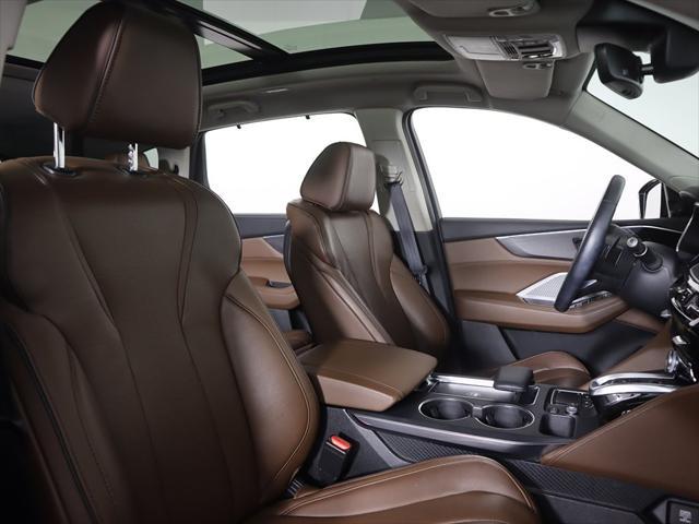 Photo of 2023 Majestic Black Pearl Acura MDX