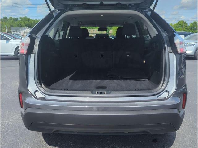 Photo of 2024 Carbonized Gray Metallic Ford Edge