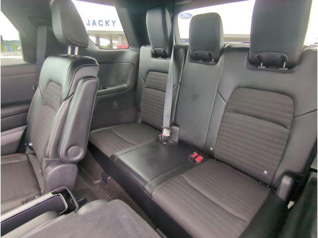 Photo of 2024 Scarlet Ember Tintcoat/Super Black Nissan Pathfinder