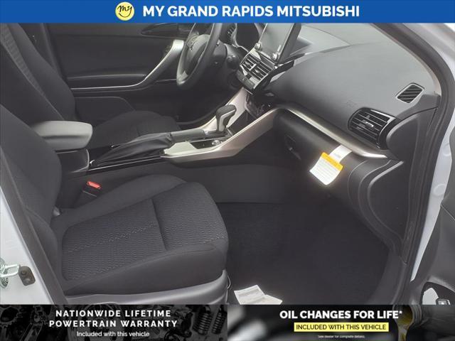 Photo of 2025 White Diamond Mitsubishi Eclipse Cross