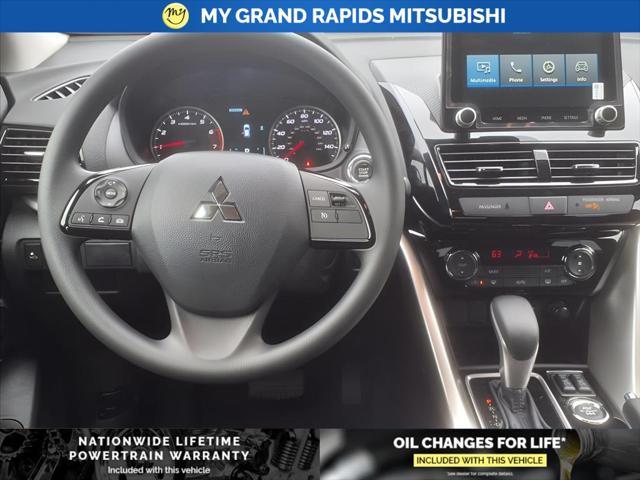 Photo of 2025 White Diamond Mitsubishi Eclipse Cross