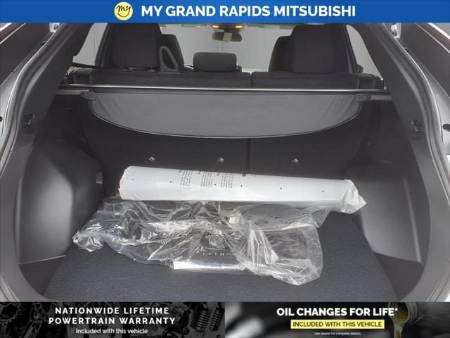 Photo of 2025 White Diamond Mitsubishi Eclipse Cross