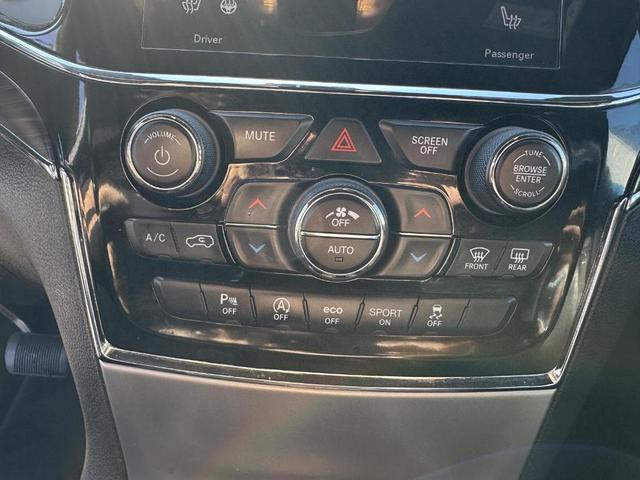 Photo of 2019 Sangria Metallic Jeep Grand Cherokee