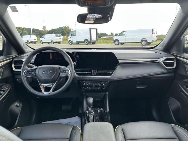 Photo of 2025 Mosaic Black Metallic Chevrolet Trailblazer