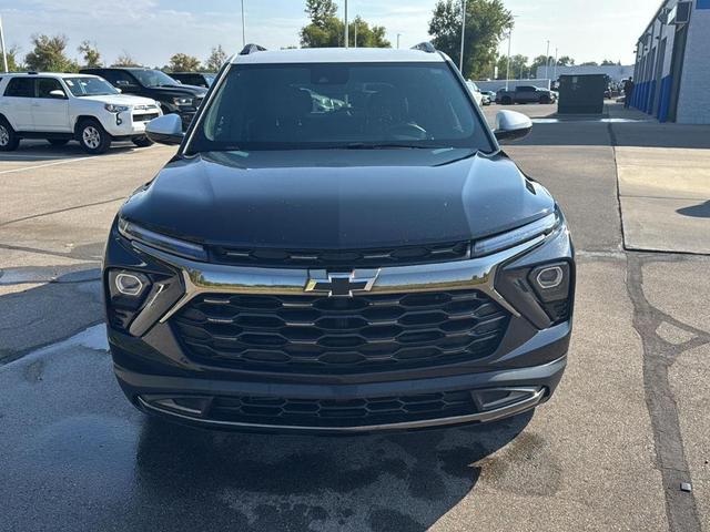 Photo of 2025 Mosaic Black Metallic Chevrolet Trailblazer