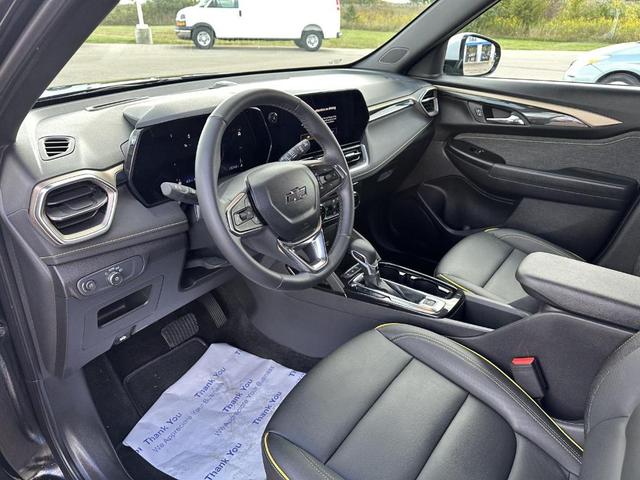 Photo of 2025 Mosaic Black Metallic Chevrolet Trailblazer
