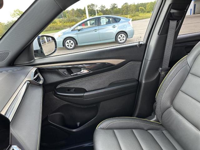Photo of 2025 Mosaic Black Metallic Chevrolet Trailblazer
