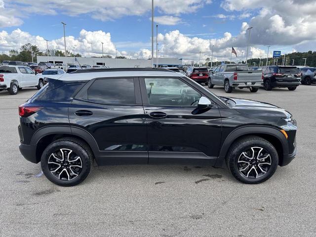 Photo of 2025 Mosaic Black Metallic Chevrolet Trailblazer