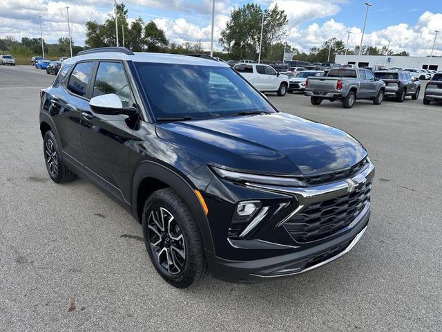Photo of 2025 Mosaic Black Metallic Chevrolet Trailblazer