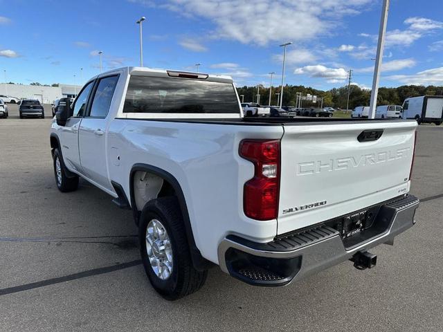 Photo of 2023 Summit White Chevrolet Silverado 2500