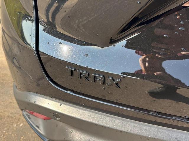 Photo of 2024 Mosaic Black Metallic Chevrolet Trax