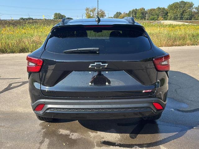 Photo of 2024 Mosaic Black Metallic Chevrolet Trax