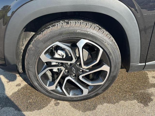Photo of 2024 Mosaic Black Metallic Chevrolet Trax
