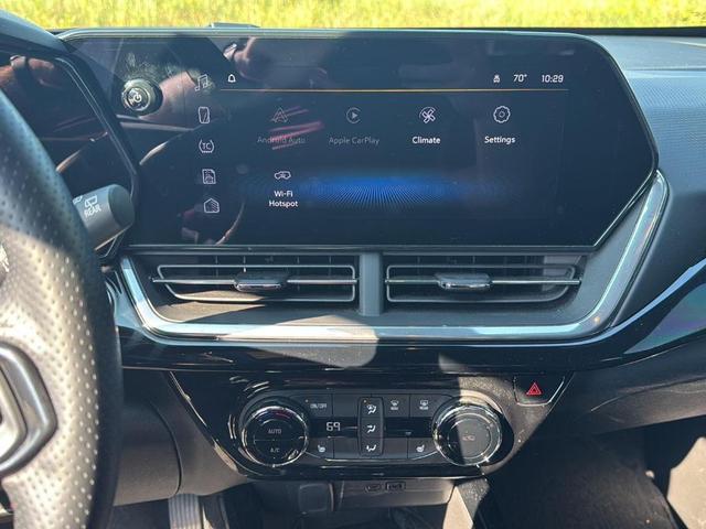 Photo of 2024 Mosaic Black Metallic Chevrolet Trax