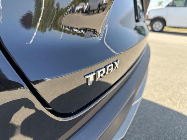 Photo of 2024 Mosaic Black Metallic Chevrolet Trax