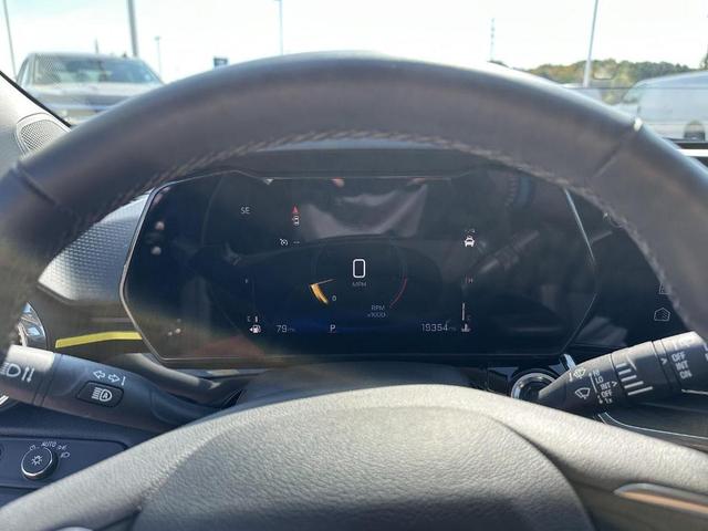 Photo of 2024 Mosaic Black Metallic Chevrolet Trax