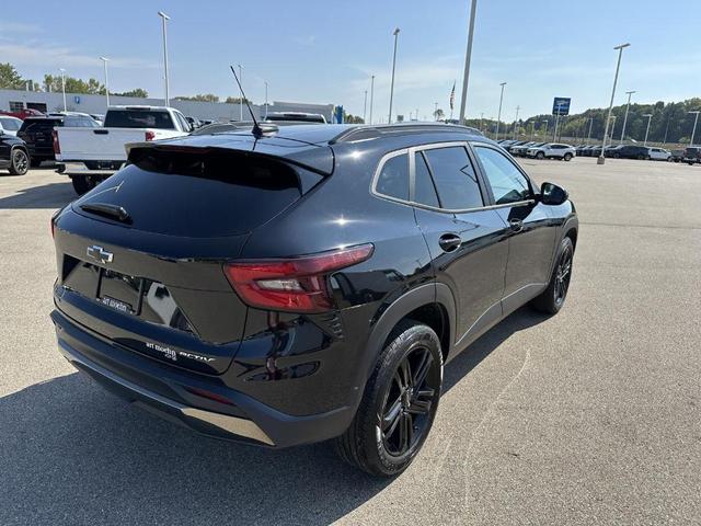 Photo of 2024 Mosaic Black Metallic Chevrolet Trax