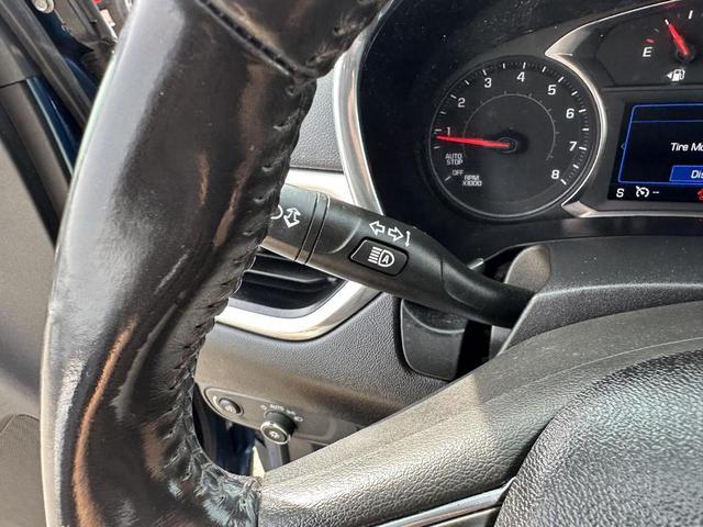 Photo of 2019 Pacific Blue Metallic Chevrolet Equinox