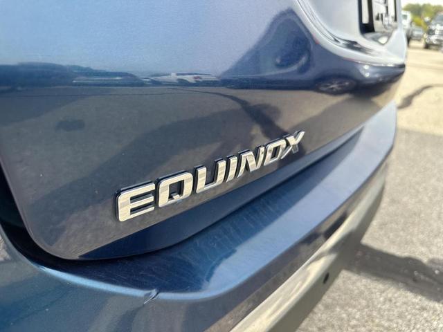 Photo of 2019 Pacific Blue Metallic Chevrolet Equinox