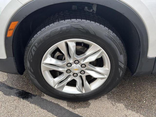 Photo of 2020 Silver Ice Metallic Chevrolet Blazer