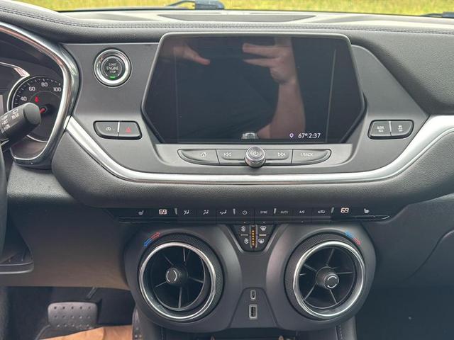 Photo of 2020 Silver Ice Metallic Chevrolet Blazer