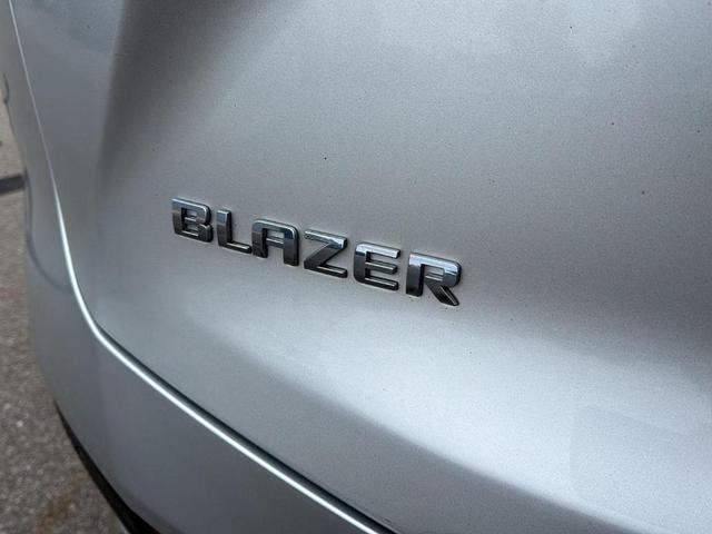 Photo of 2020 Silver Ice Metallic Chevrolet Blazer