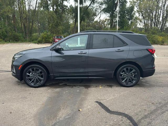 Photo of 2023 Gray Chevrolet Equinox