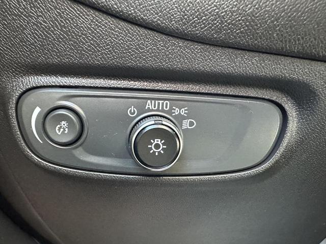 Photo of 2023 Summit White Chevrolet Equinox