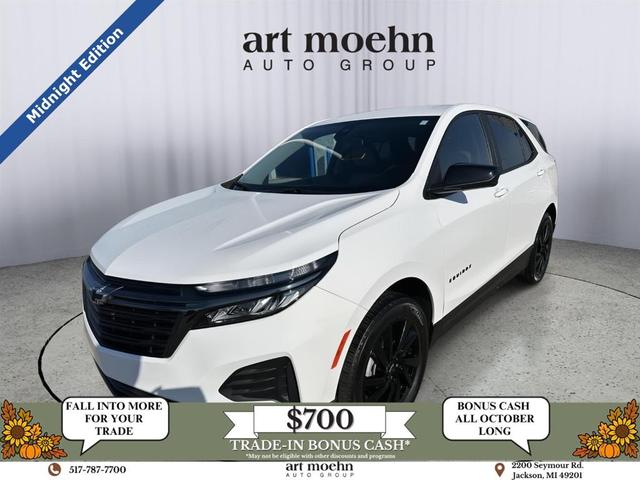 Photo of 2023 Summit White Chevrolet Equinox