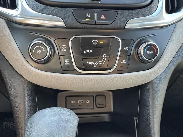 Photo of 2023 Summit White Chevrolet Equinox