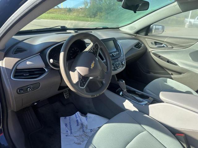 Photo of 2017 Blue Velvet Metallic Chevrolet Malibu
