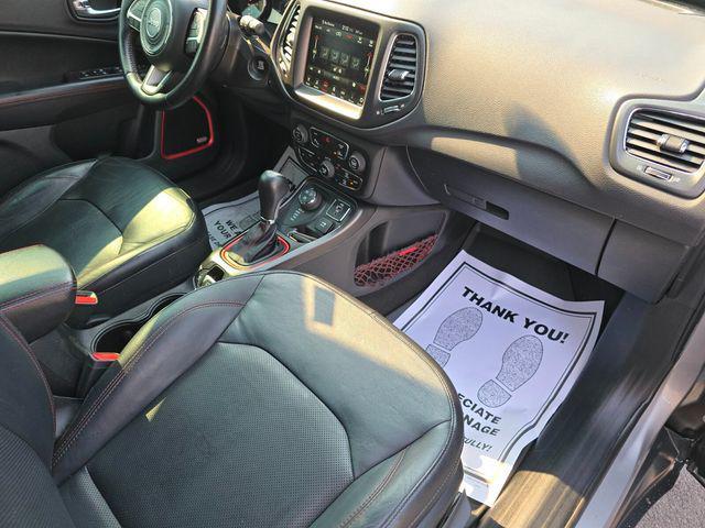 Photo of 2017 Billet Silver Metallic Clearcoat Jeep New Compass