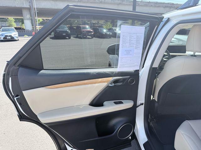 Photo of 2022 Eminent White Pearl Lexus RX 450h