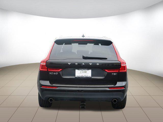 Photo of 2021 Onyx Black Metallic Volvo XC60