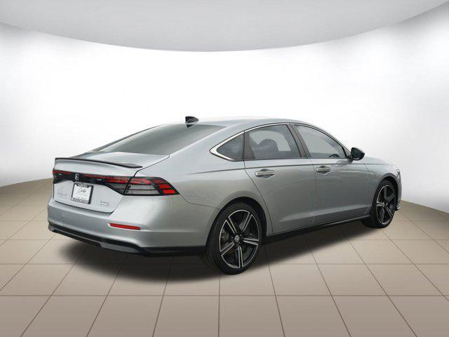 Photo of 2023 Lunar Silver Metallic Honda Accord Hybrid