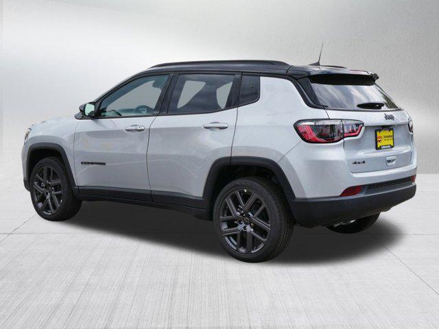 Photo of 2026 silver zynith metallic clearcoat Jeep Compass